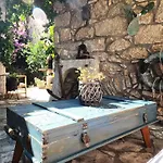 Vila Stone House Hedonia *