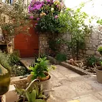 Vila Stone House Hedonia *