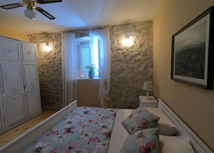Villa Stone House Hedonia *