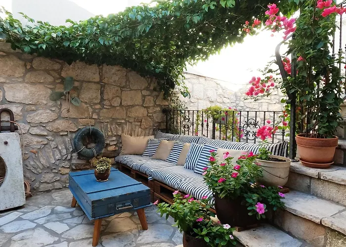 Villa Stone House Hedonia