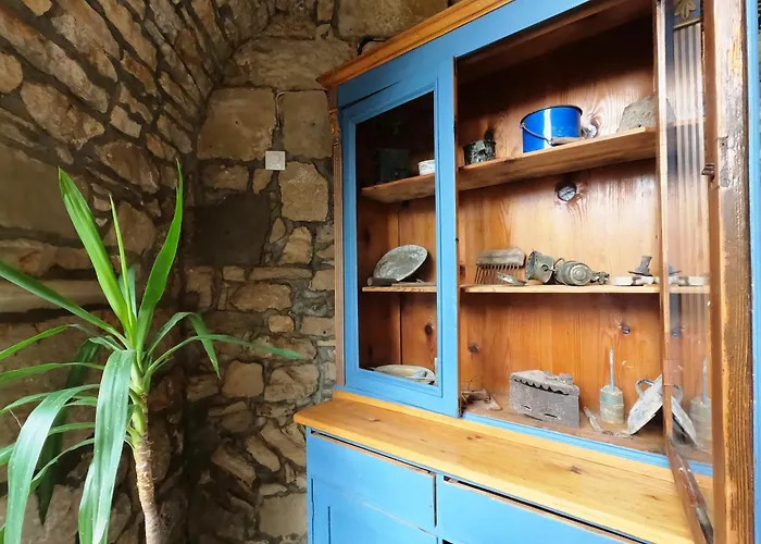 Stone House Hedonia
