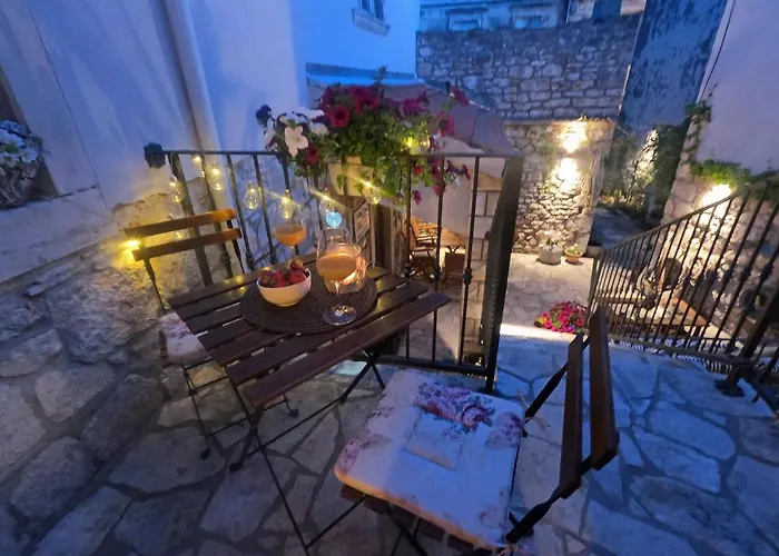 别墅 Stone House Hedonia *